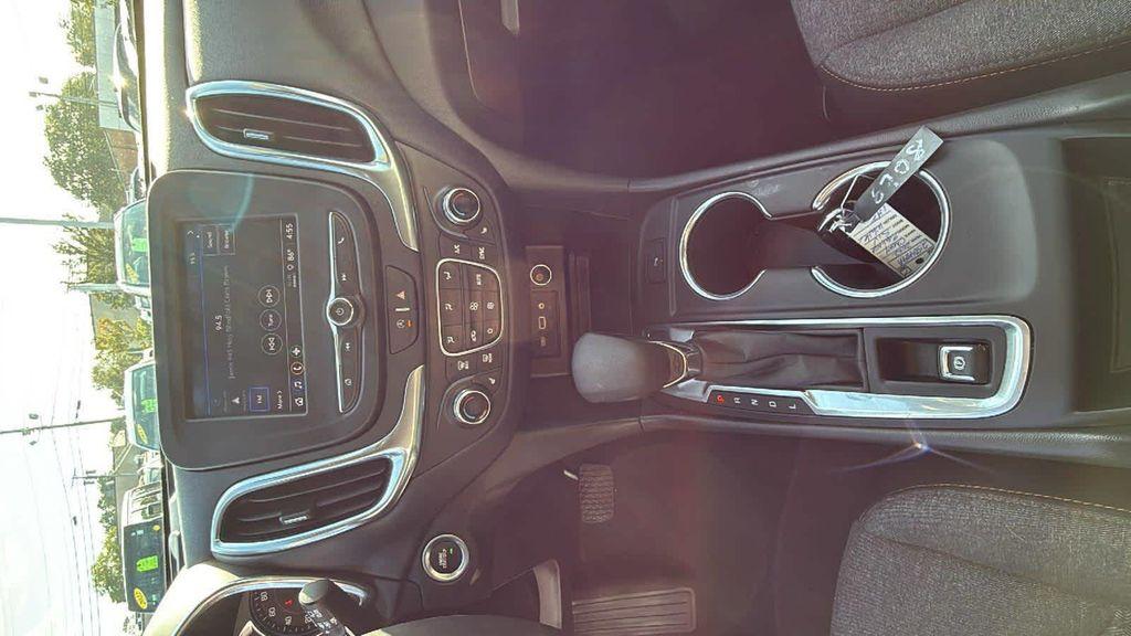 used 2022 Chevrolet Equinox car, priced at $23,127