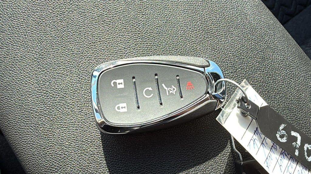 used 2022 Chevrolet Equinox car, priced at $23,127