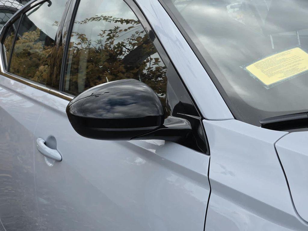 new 2025 Nissan Altima car, priced at $33,662