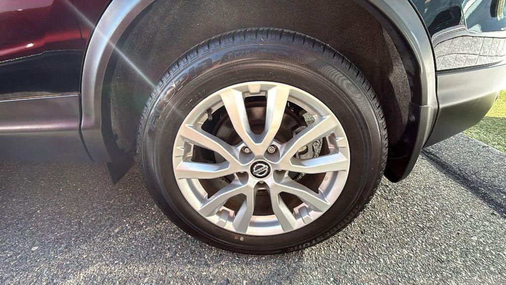 used 2022 Nissan Rogue Sport car, priced at $23,888