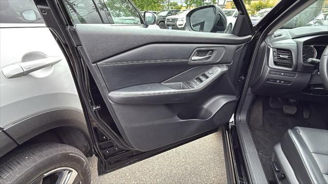 used 2024 Nissan Rogue car, priced at $27,887