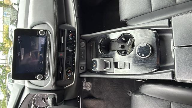 used 2024 Nissan Rogue car, priced at $27,887