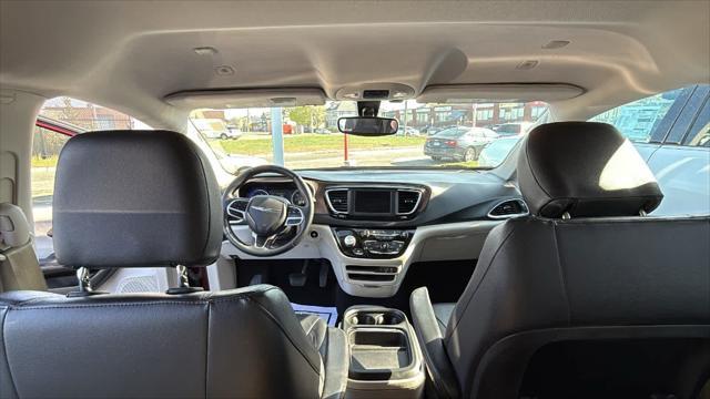 used 2018 Chrysler Pacifica car, priced at $15,630