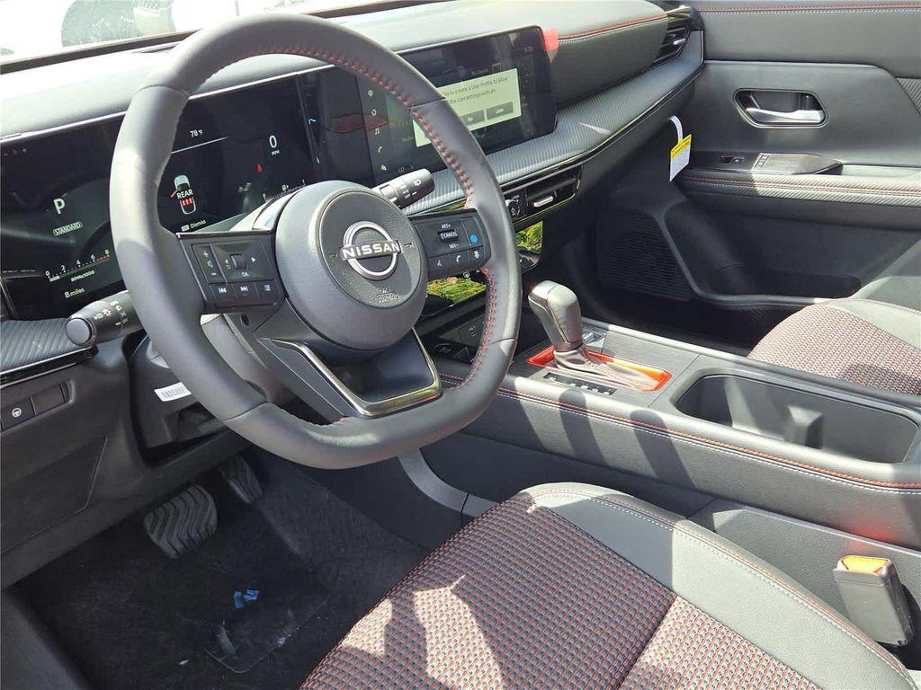 new 2025 Nissan Kicks car, priced at $30,032