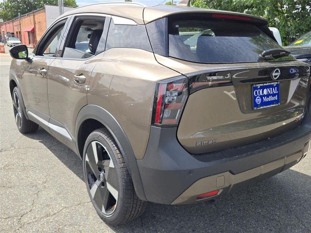 new 2025 Nissan Kicks car, priced at $30,032
