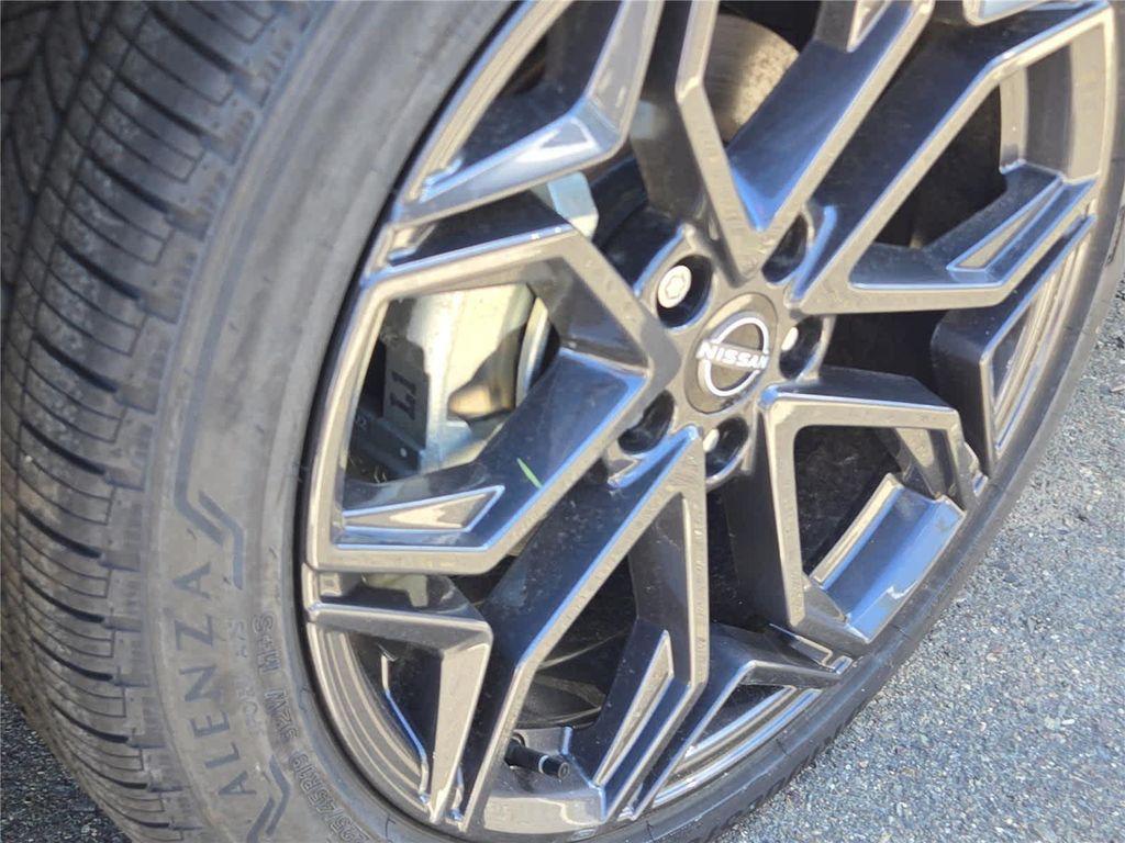 new 2025 Nissan Kicks car, priced at $30,113