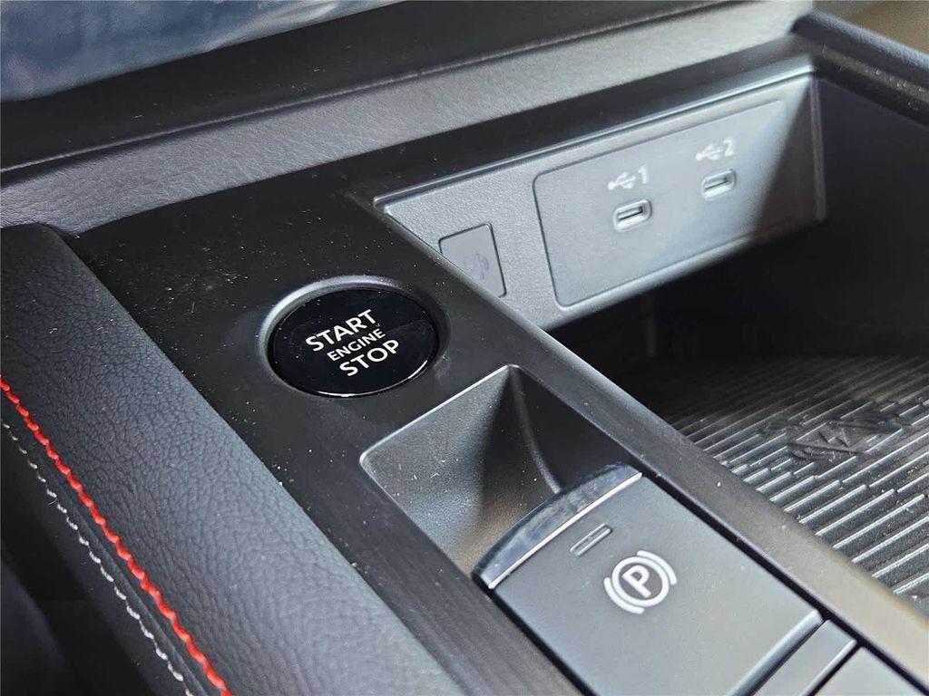 new 2025 Nissan Kicks car, priced at $30,113