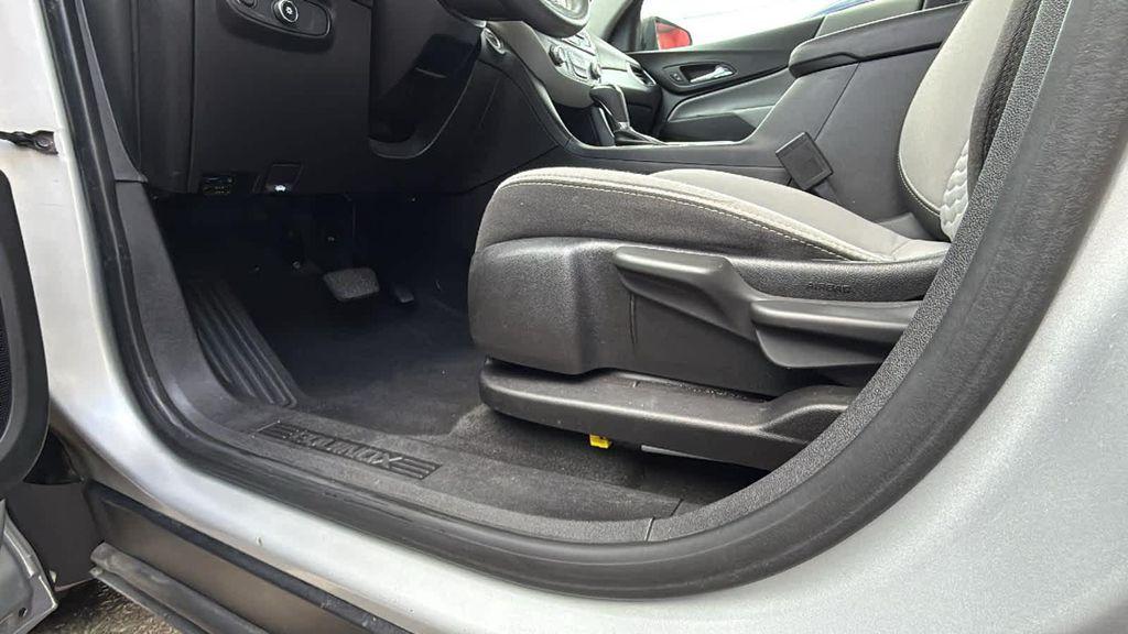 used 2018 Chevrolet Equinox car, priced at $11,888