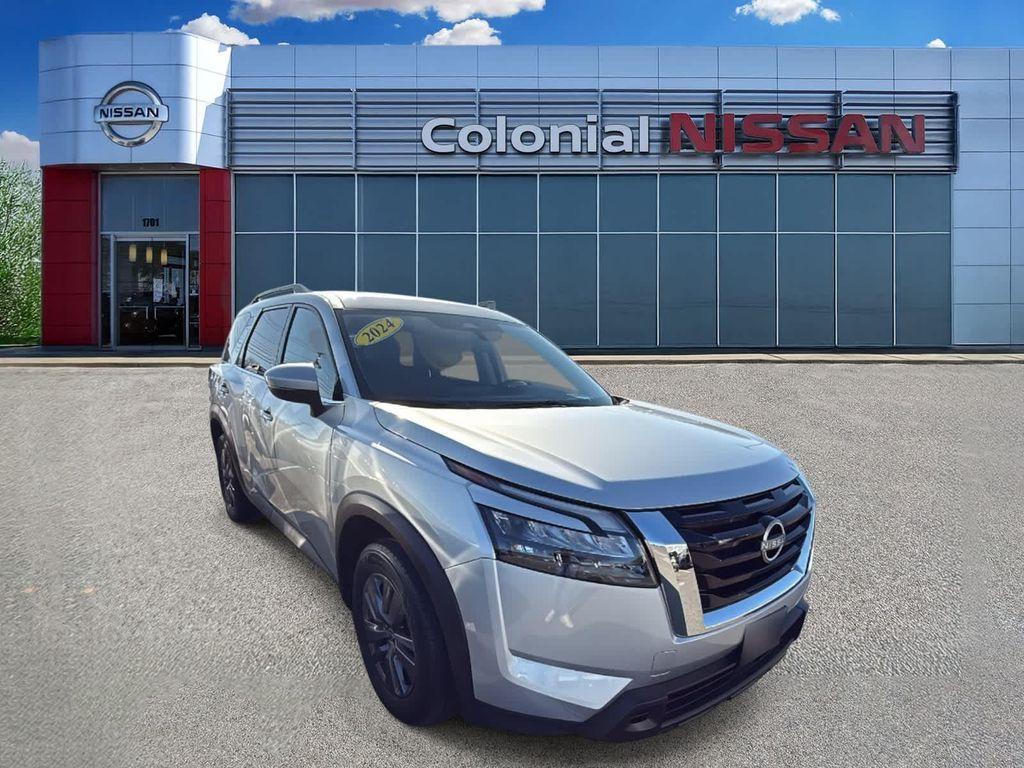 used 2024 Nissan Pathfinder car, priced at $30,995