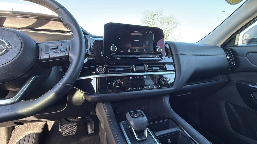 used 2024 Nissan Pathfinder car, priced at $30,995