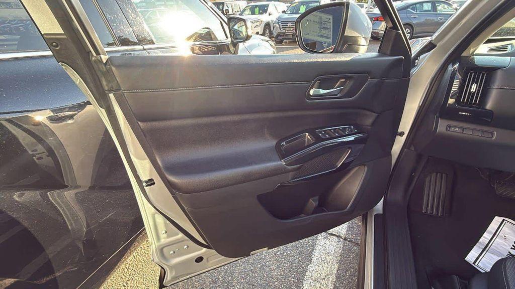 used 2022 Nissan Pathfinder car, priced at $21,750