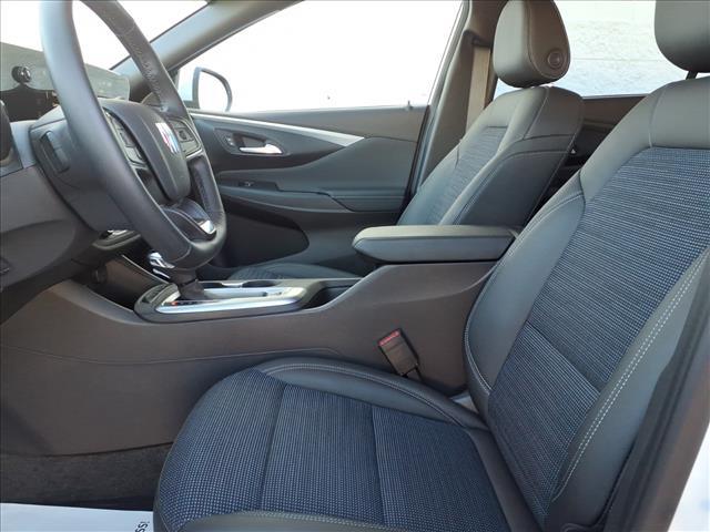 new 2025 Buick Envista car, priced at $24,217