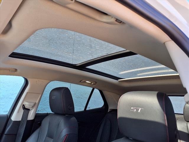 used 2022 Buick Envision car, priced at $26,995