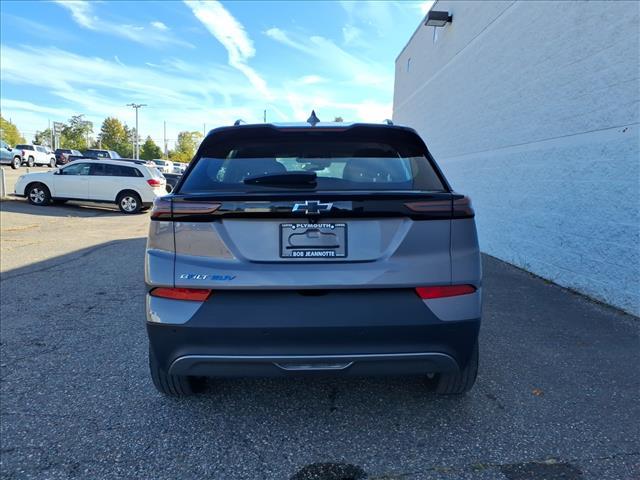 used 2022 Chevrolet Bolt EUV car, priced at $17,995