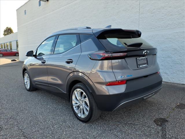 used 2022 Chevrolet Bolt EUV car, priced at $17,995