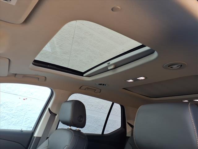 used 2021 Chevrolet Traverse car, priced at $21,395