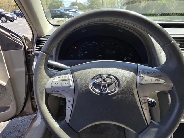 used 2007 Toyota Camry Hybrid car, priced at $6,584