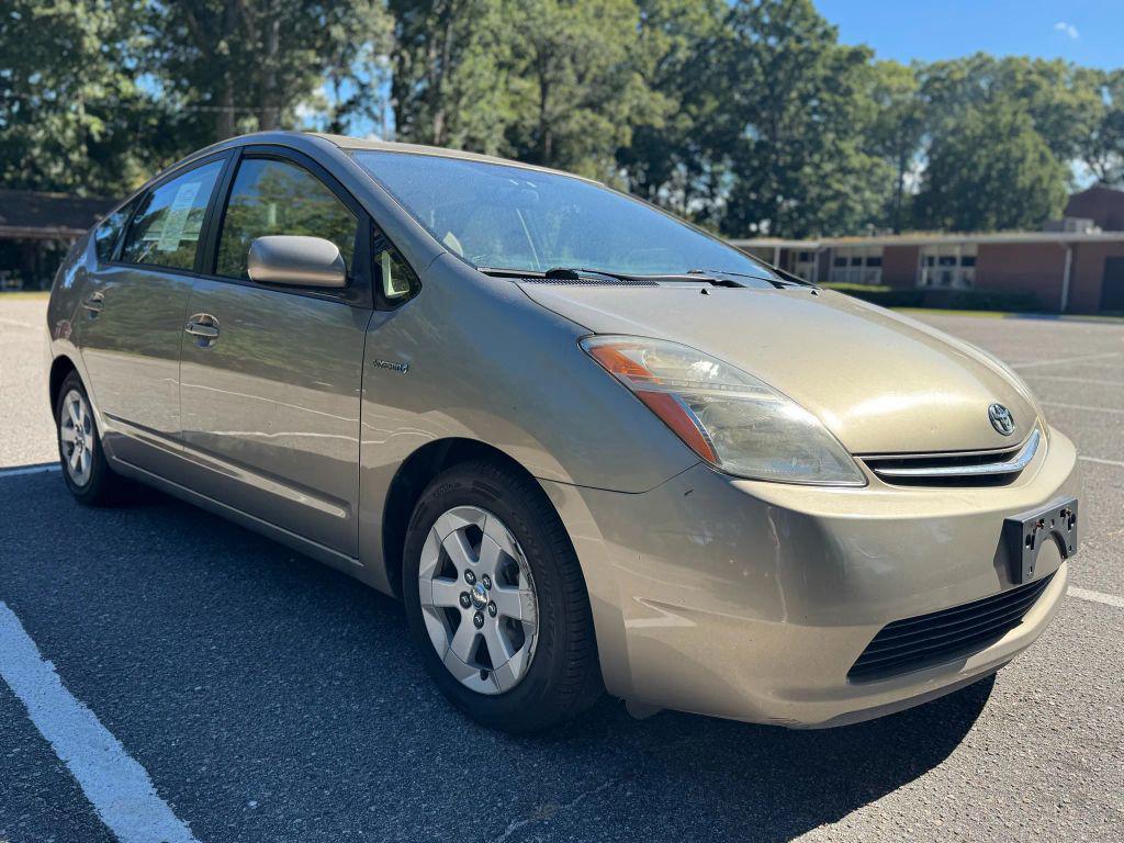 used 2007 Toyota Prius car, priced at $5,500