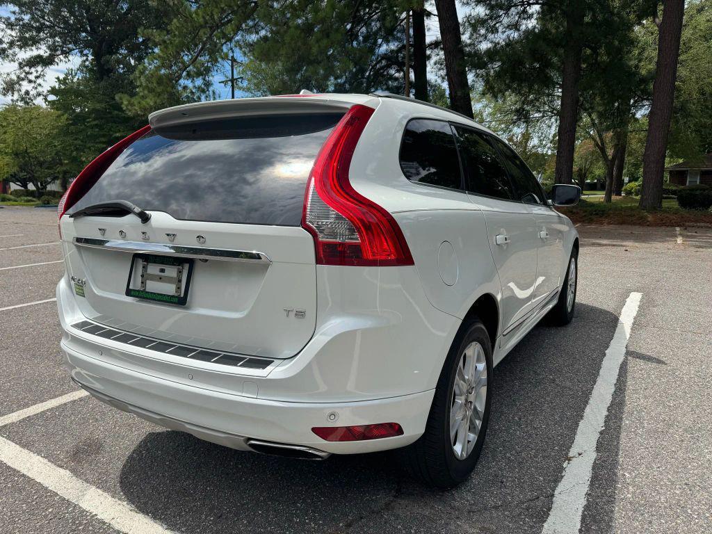 used 2016 Volvo XC60 car, priced at $11,800