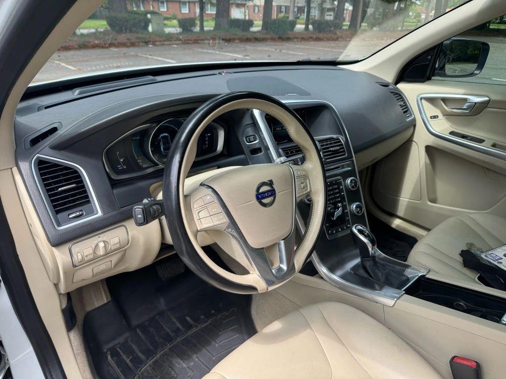 used 2016 Volvo XC60 car, priced at $11,800