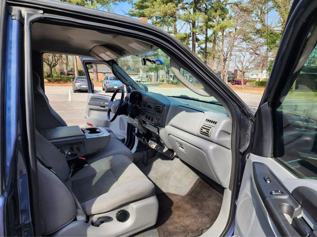 used 2006 Ford F-350 car, priced at $20,000