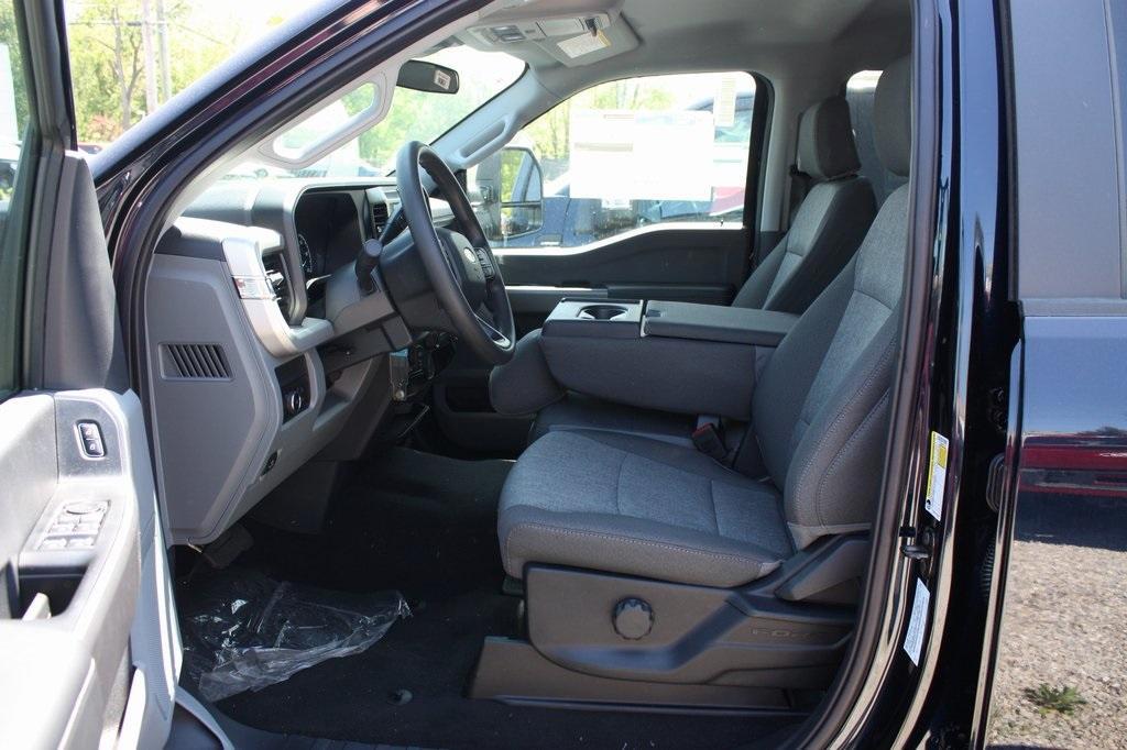 new 2025 Ford F-250 car, priced at $70,985