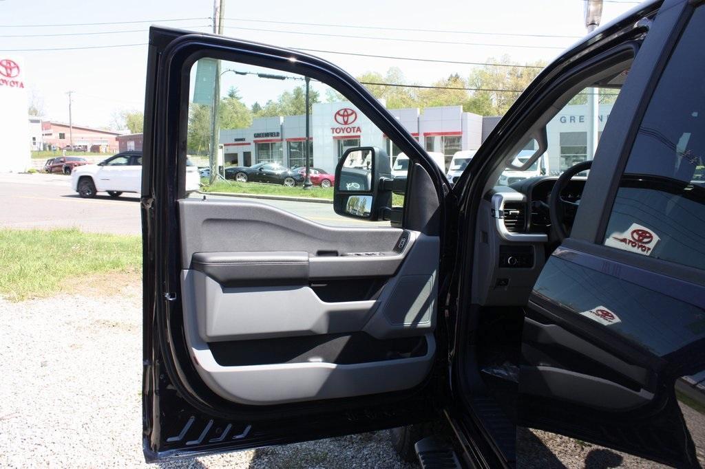 new 2025 Ford F-250 car, priced at $70,985