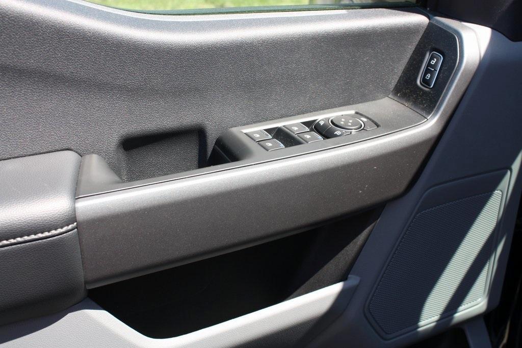 new 2025 Ford F-250 car, priced at $70,985