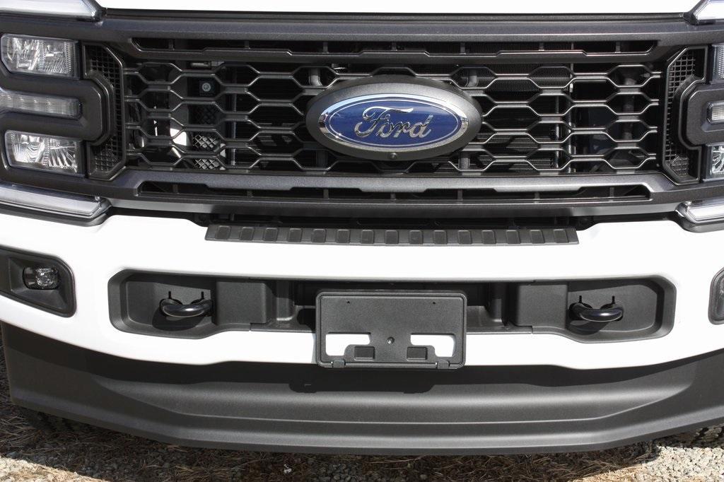 new 2025 Ford F-250 car, priced at $56,987