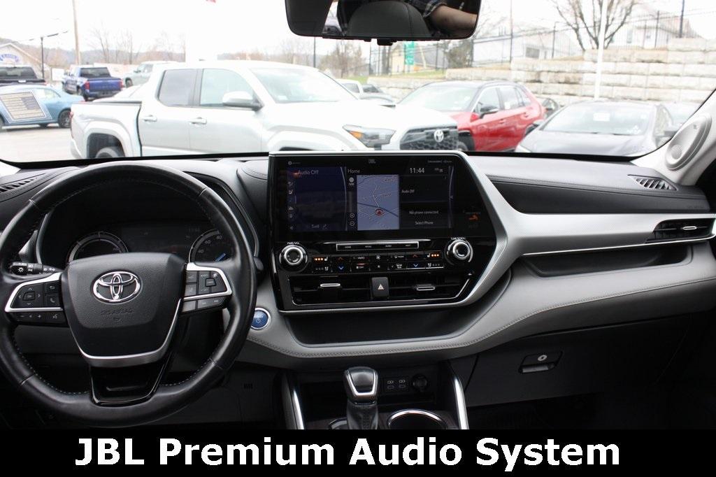 used 2022 Toyota Highlander Hybrid car, priced at $34,587