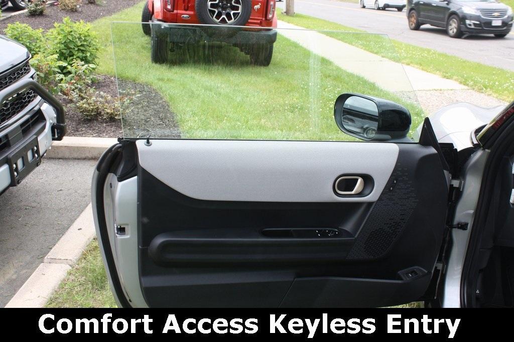used 2025 MINI Hardtop car, priced at $29,999