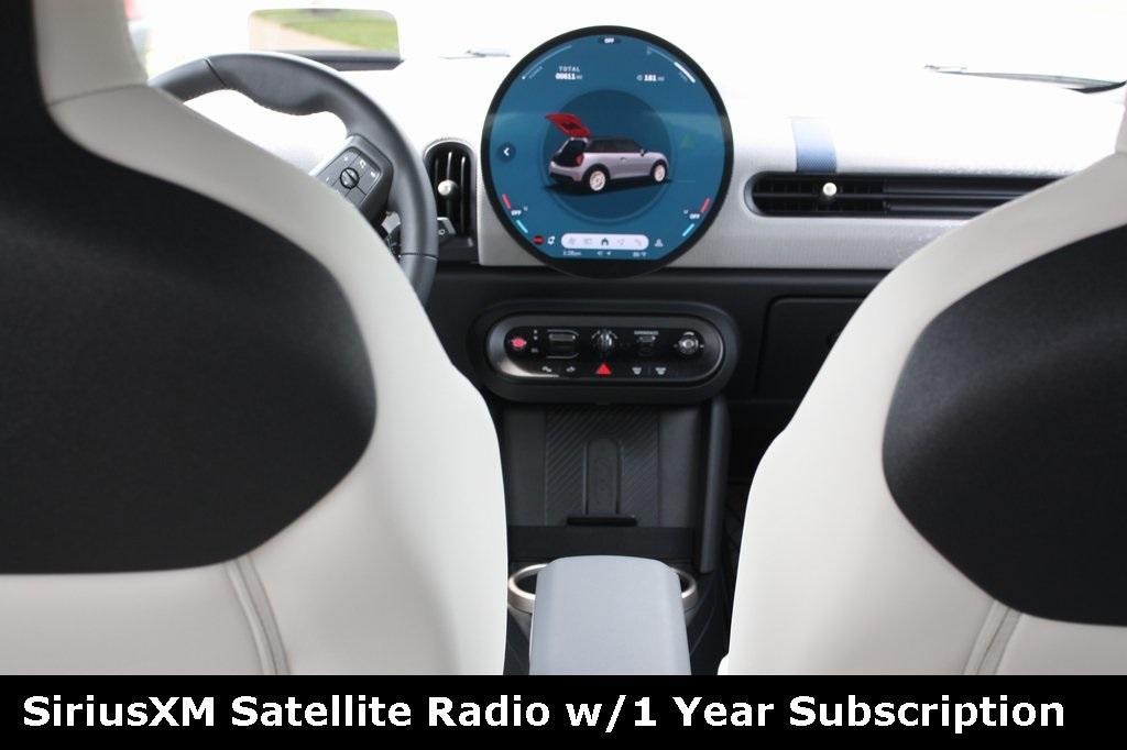 used 2025 MINI Hardtop car, priced at $29,999