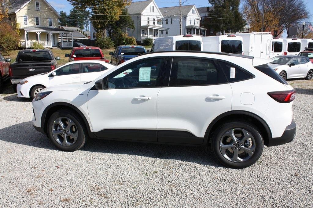 new 2025 Ford Escape car, priced at $35,995