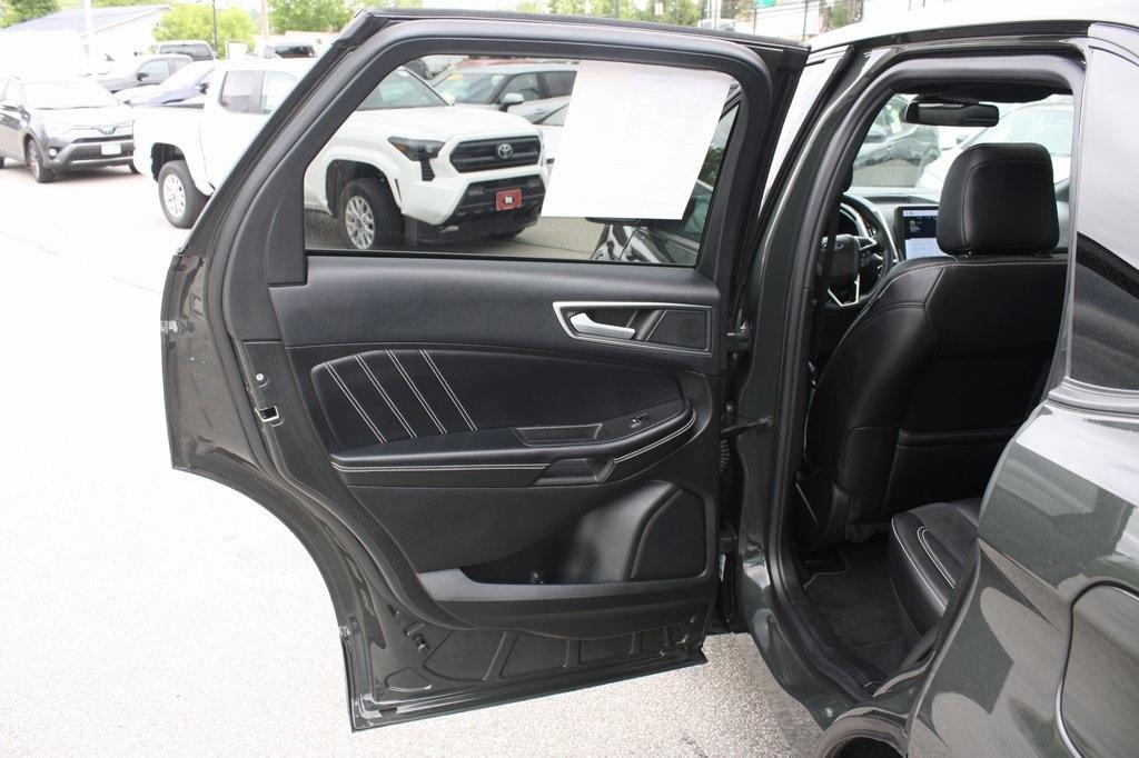used 2022 Ford Edge car, priced at $34,000