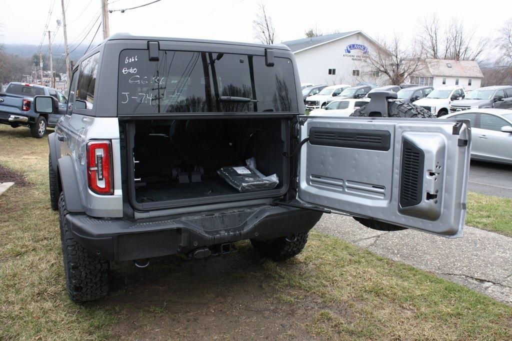 new 2024 Ford Bronco car, priced at $53,864