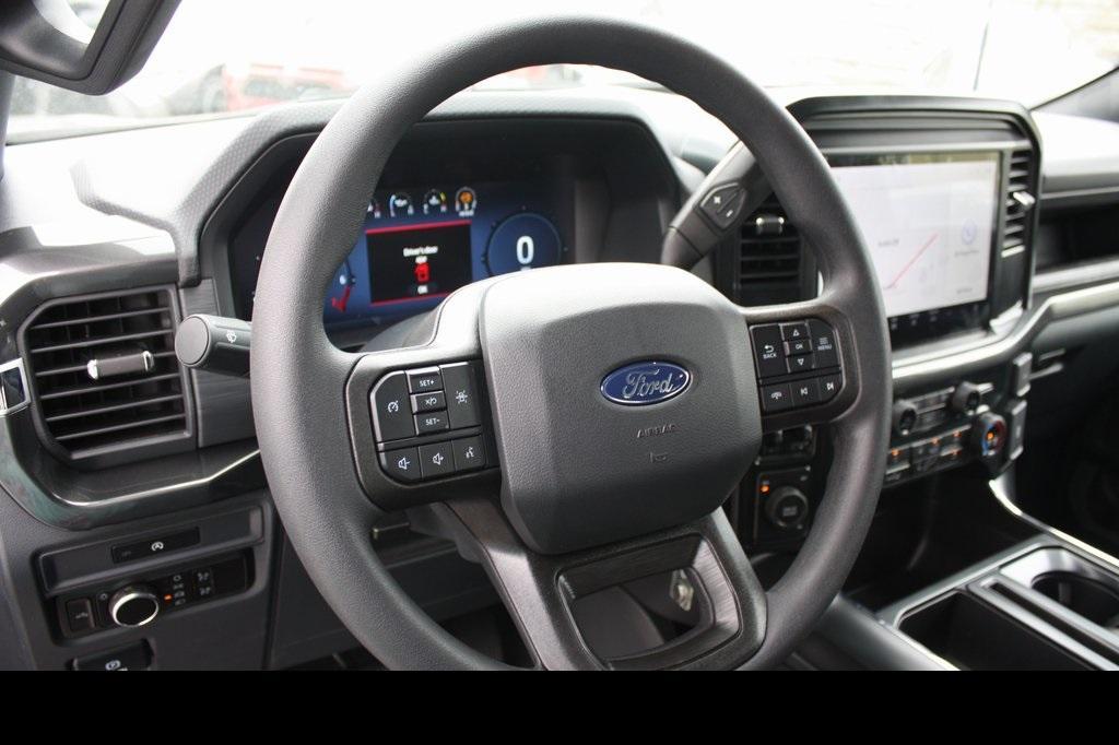 new 2025 Ford F-150 car, priced at $46,900