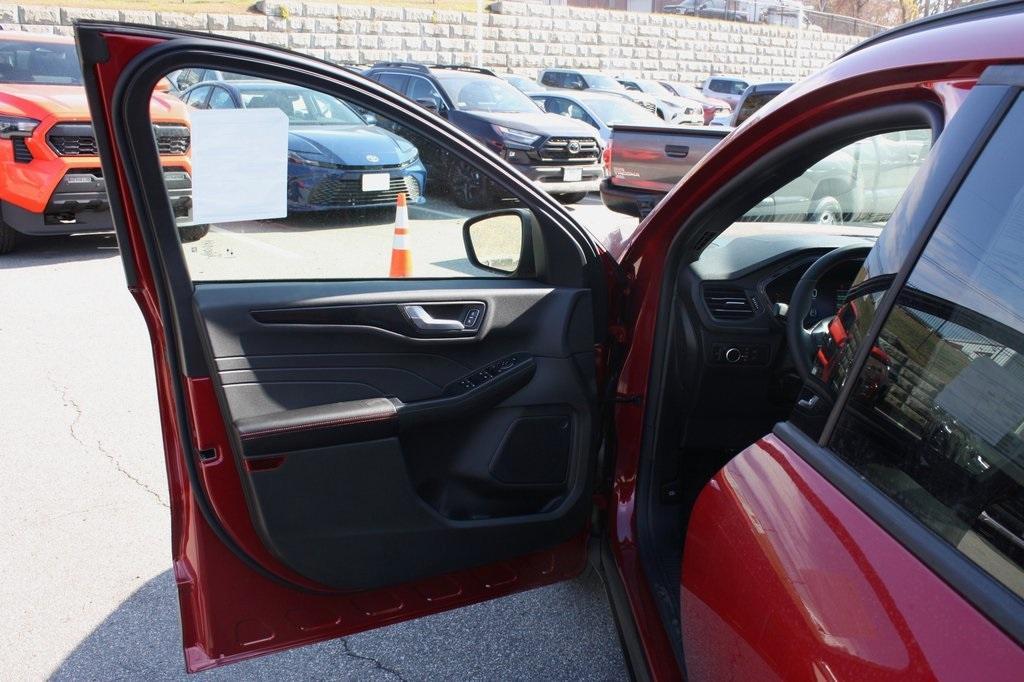 new 2025 Ford Escape car, priced at $35,775