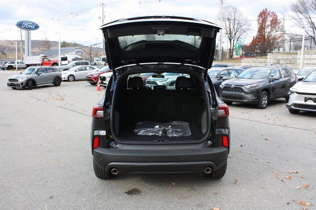 new 2025 Ford Escape car, priced at $33,670