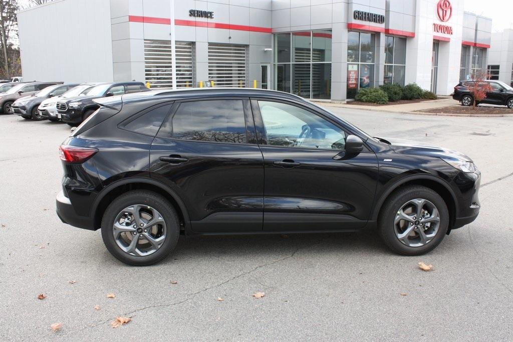 new 2025 Ford Escape car, priced at $33,670