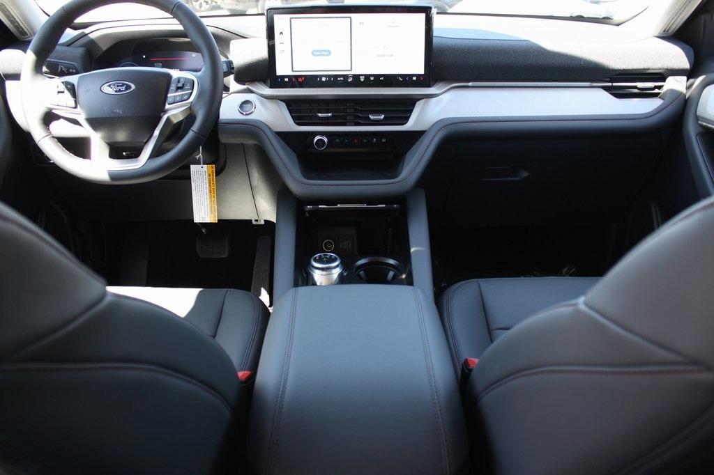 new 2025 Ford Explorer car, priced at $47,899