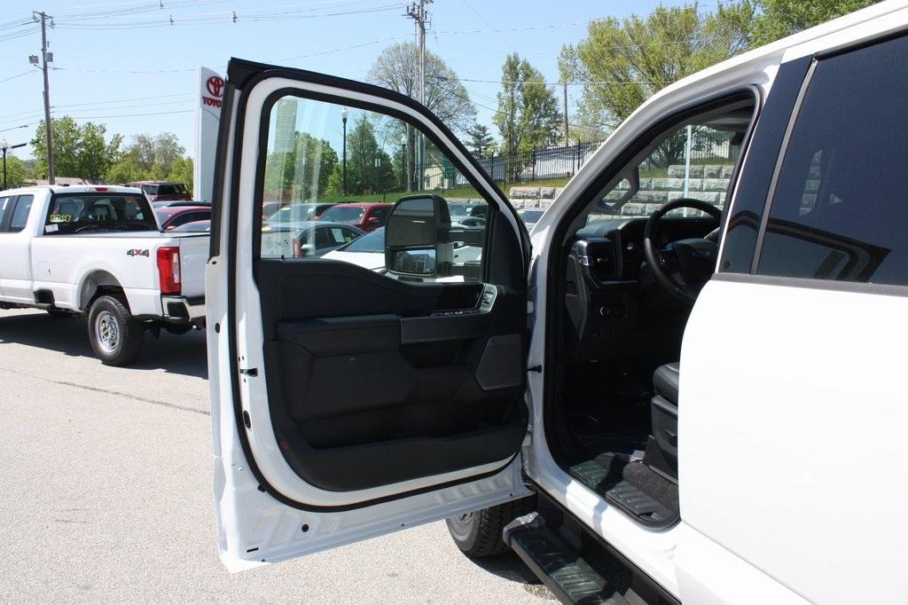 new 2025 Ford F-350 car, priced at $89,642