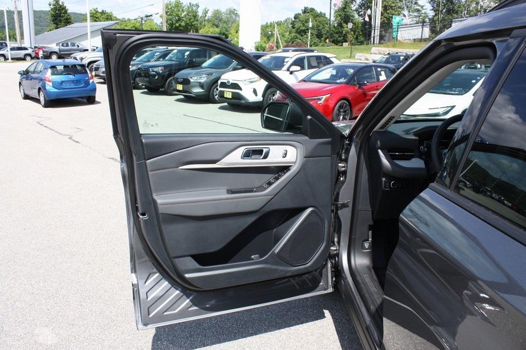new 2025 Ford Explorer car, priced at $46,390