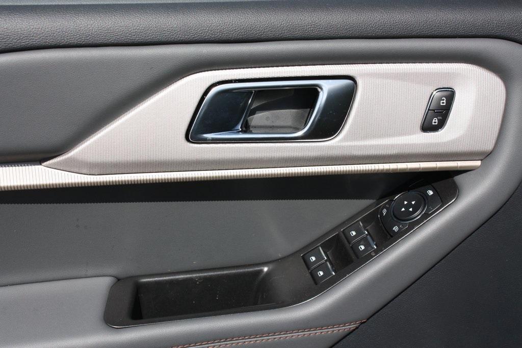 new 2025 Ford Explorer car, priced at $46,390