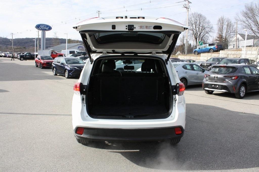 used 2017 Toyota Highlander car, priced at $23,222