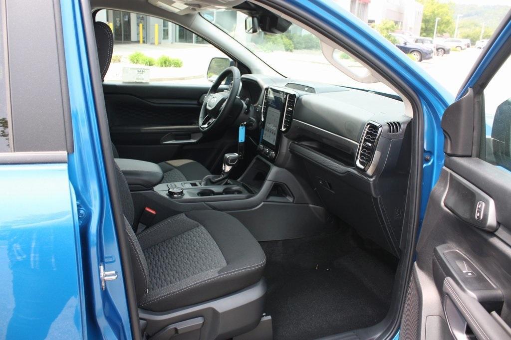 new 2025 Ford Ranger car, priced at $41,880