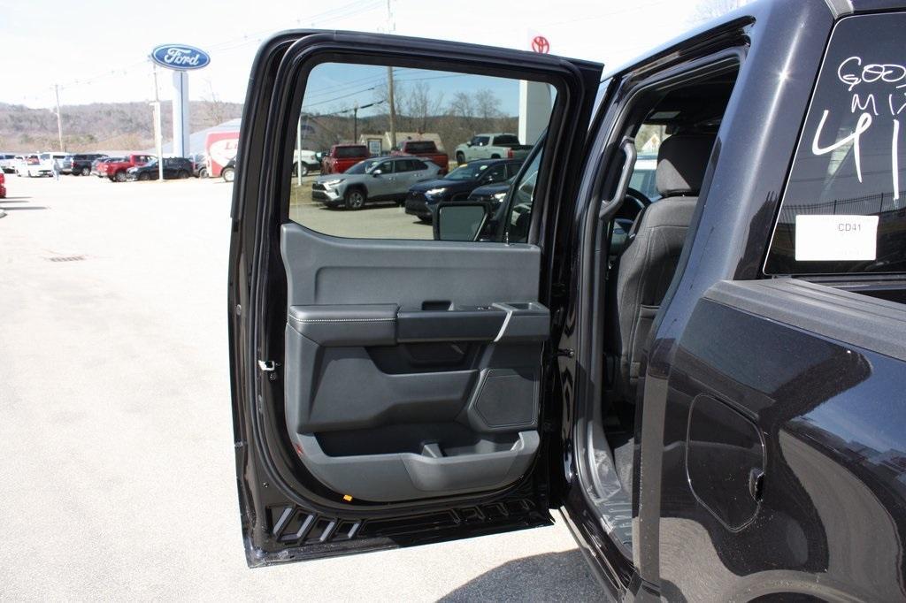 new 2025 Ford F-150 car, priced at $48,420