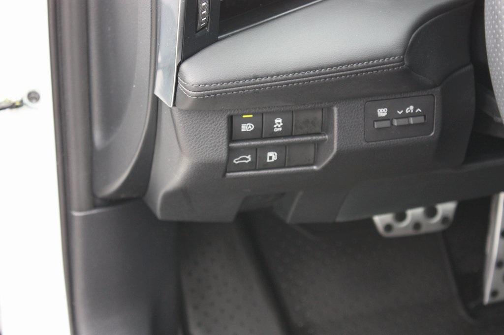 used 2022 Toyota Avalon Hybrid car, priced at $34,029