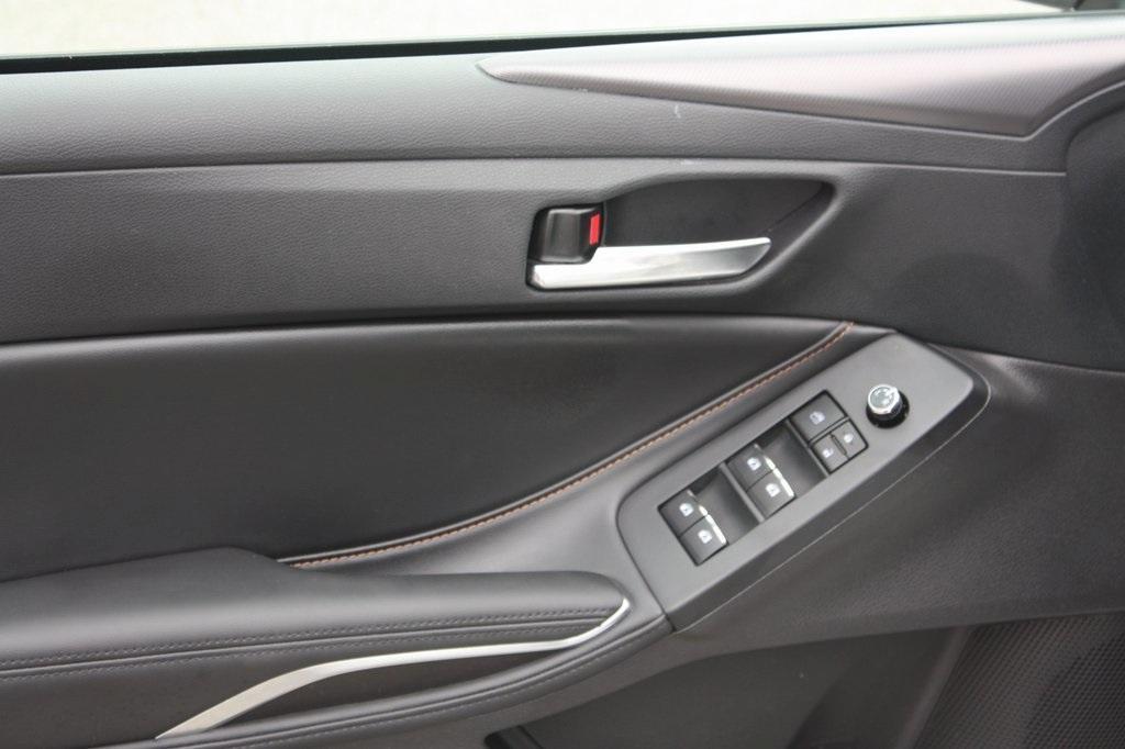 used 2022 Toyota Avalon Hybrid car, priced at $34,029