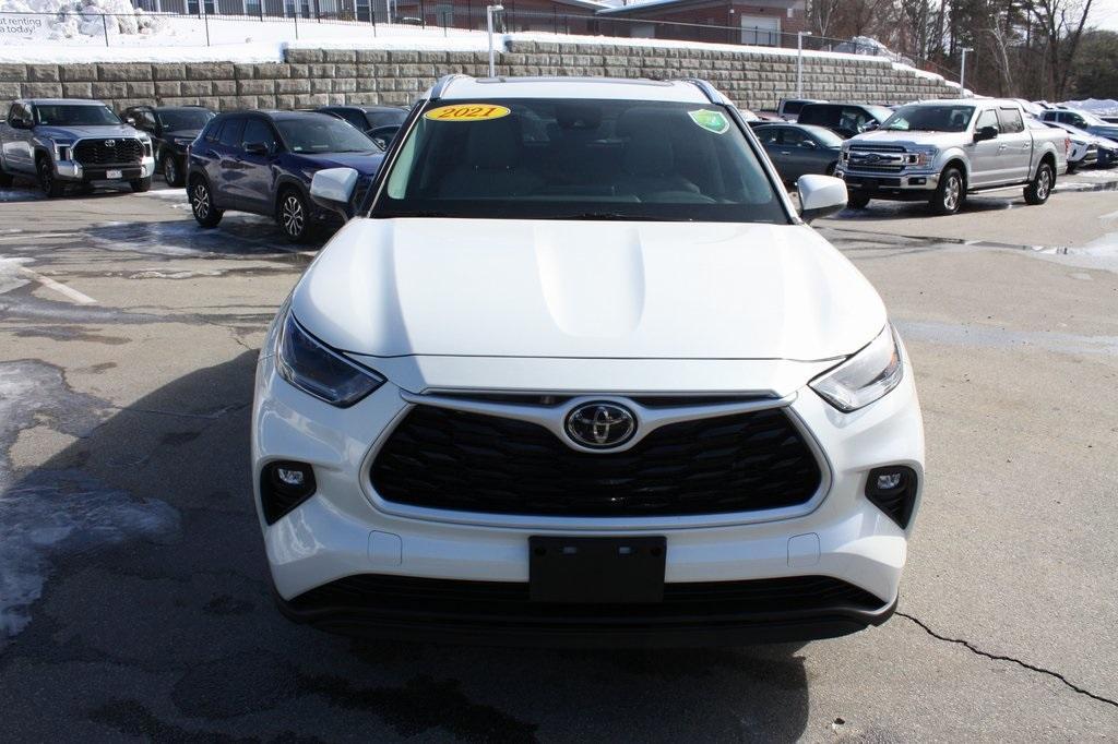 used 2021 Toyota Highlander car, priced at $29,999