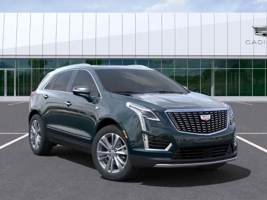 new 2025 Cadillac XT5 car, priced at $55,868